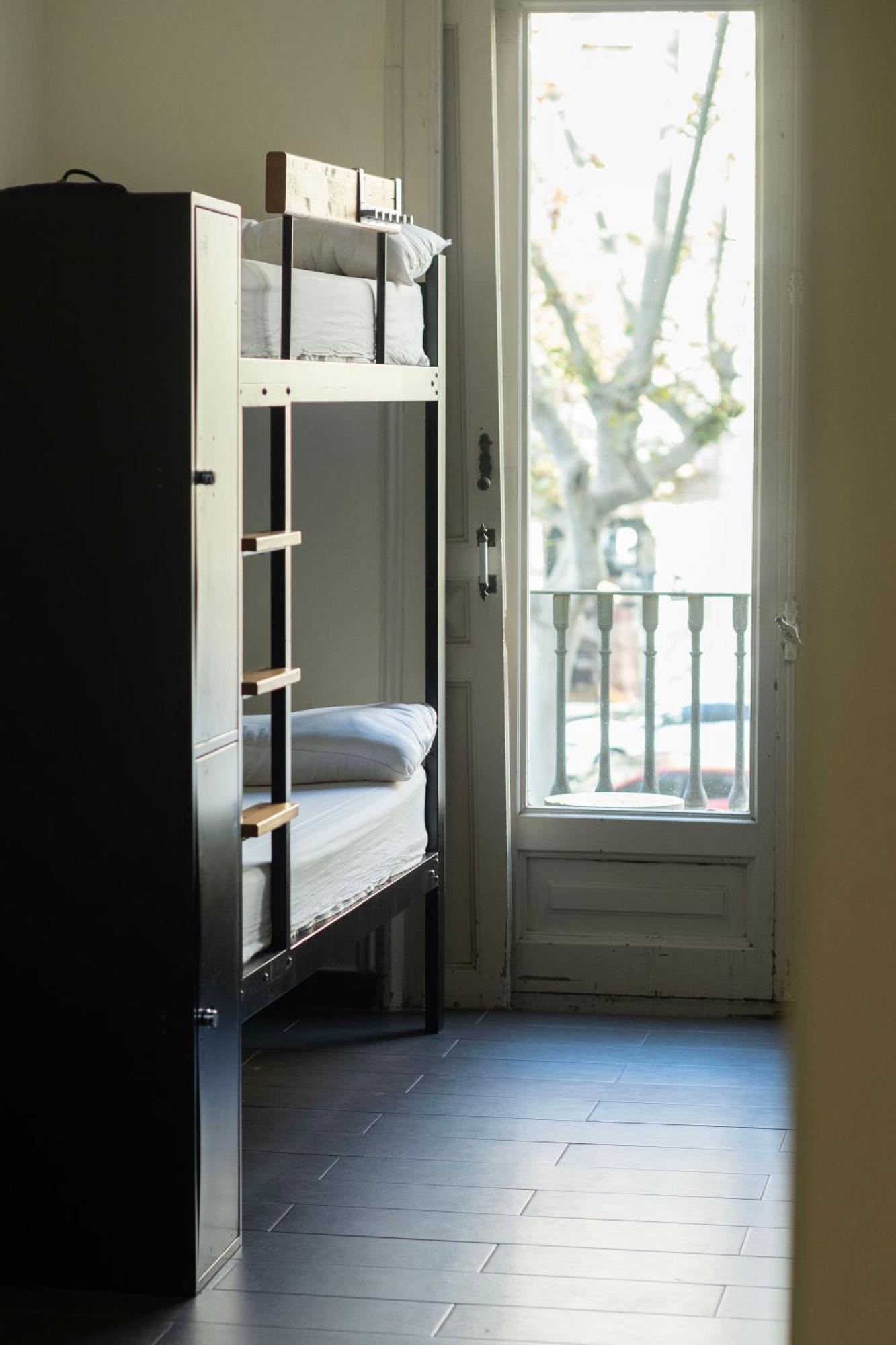 Bett im Frauenschlafsaal mit 6 Betten
